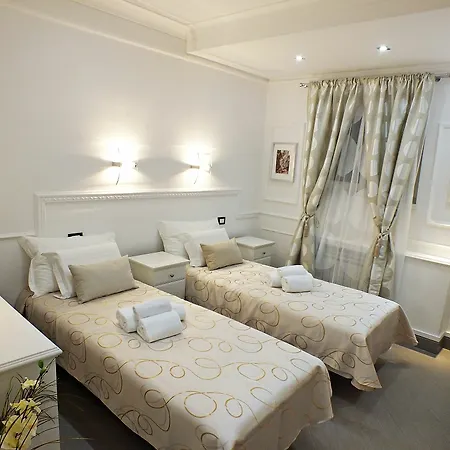 Le Petit Bijou 4* Rome