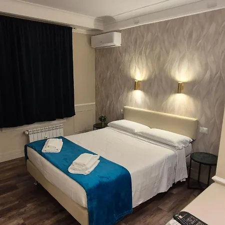 Le Petit Bijou Pensión Roma