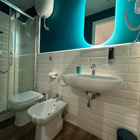 Le Petit Bijou Πανσιόν 4*