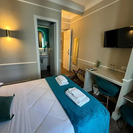 Le Petit Bijou Πανσιόν 4*