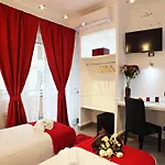Le Petit Bijou 4* רומא